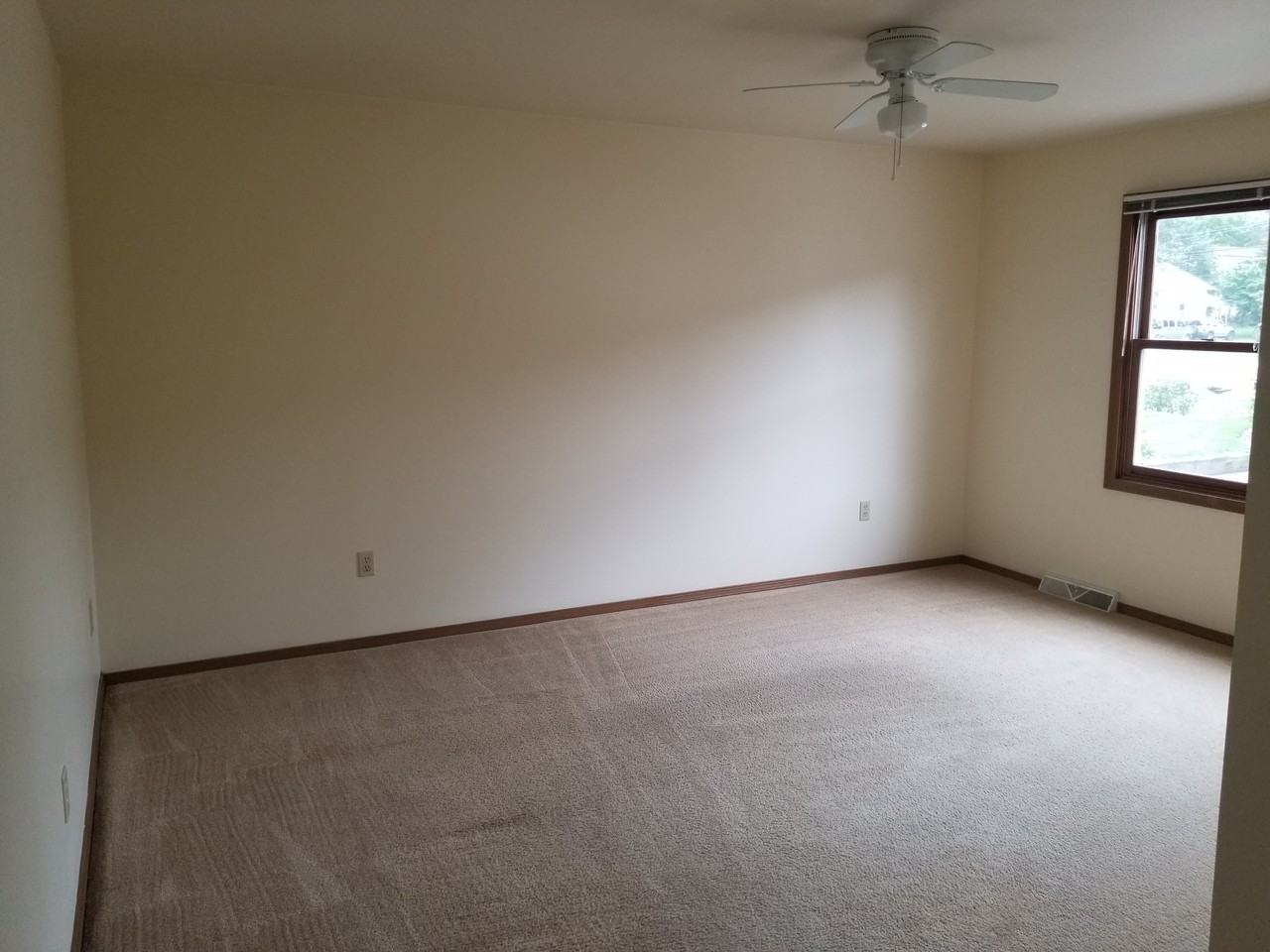 710 Priestley Townhouse Ct #710 - Photo 5 of 9
