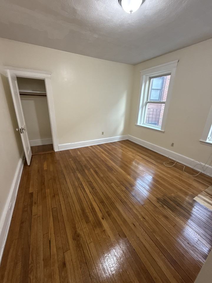 463 Park Dr #19 - Photo 2 of 5