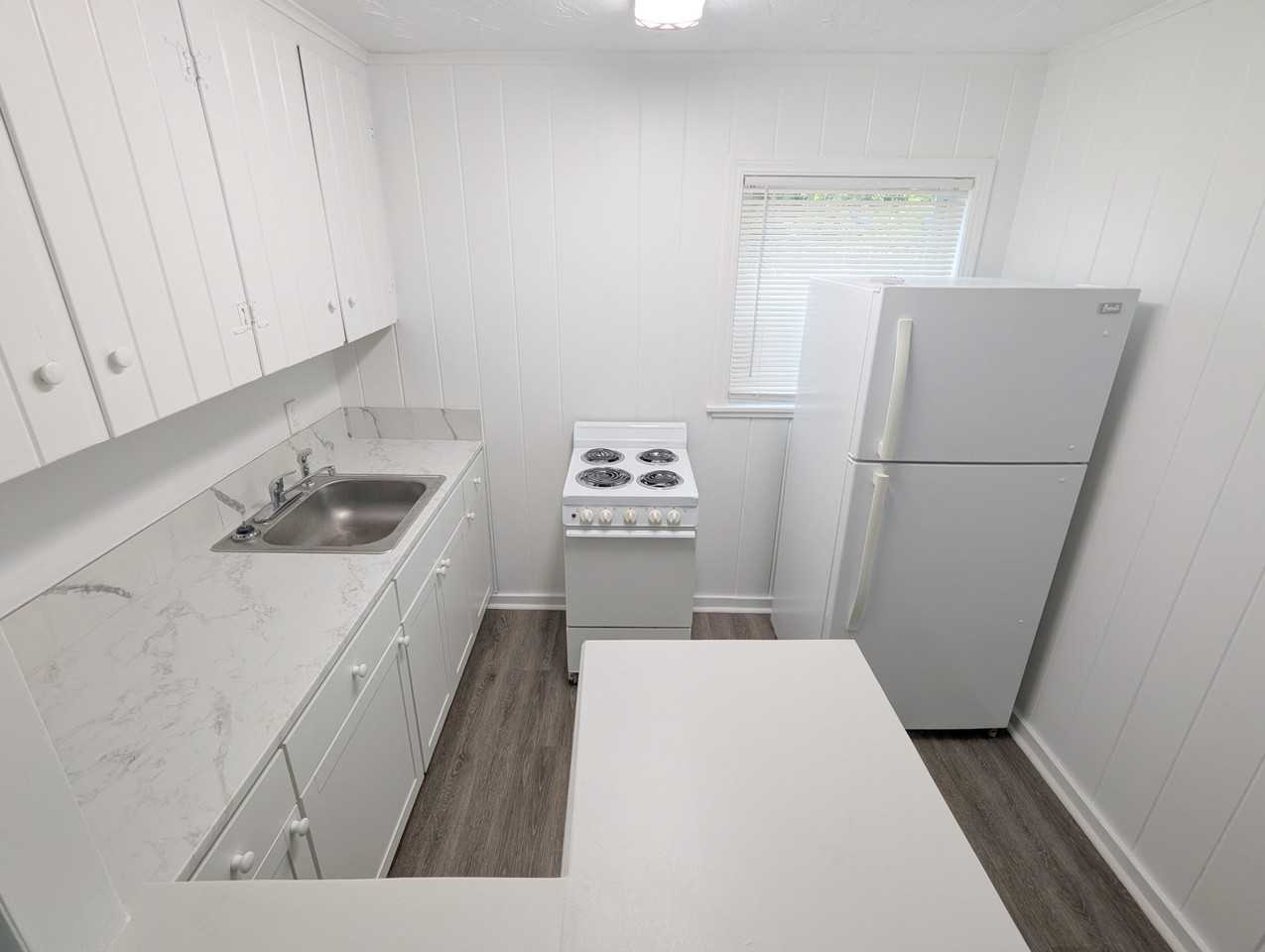 405 58th St #5907 - Photo 5 of 10