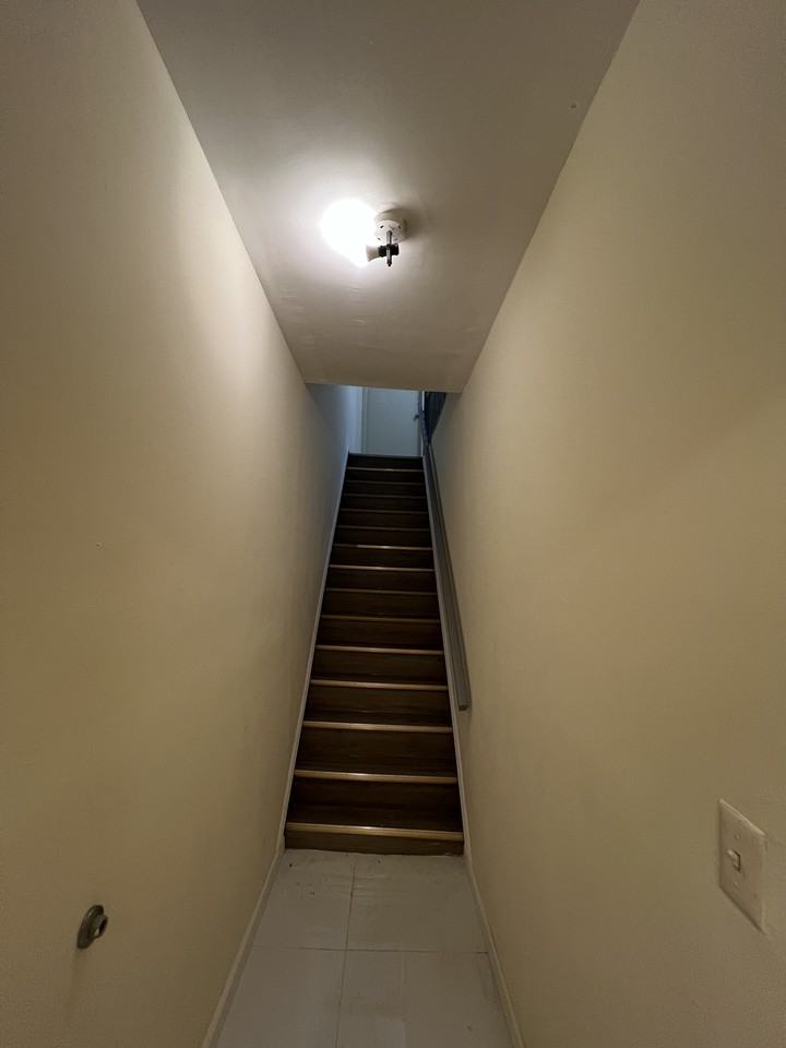 651 Vermont St #2R - Photo 5 of 6
