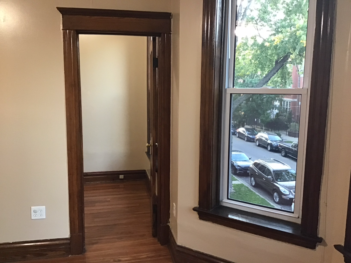 2707 W Thomas St #2ndFL - Photo 6 of 39
