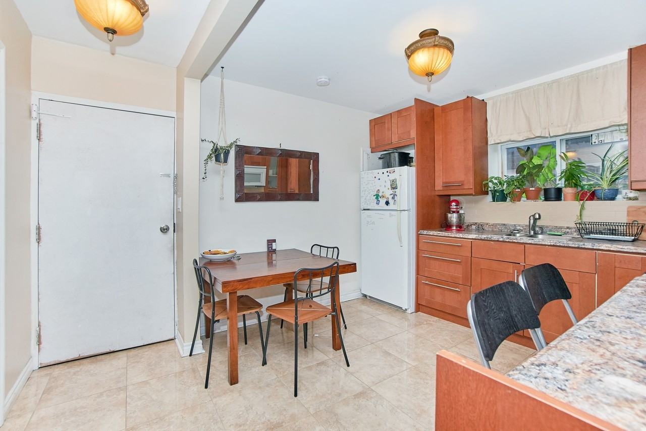 237 Vaughan Road - Photo 4 of 16