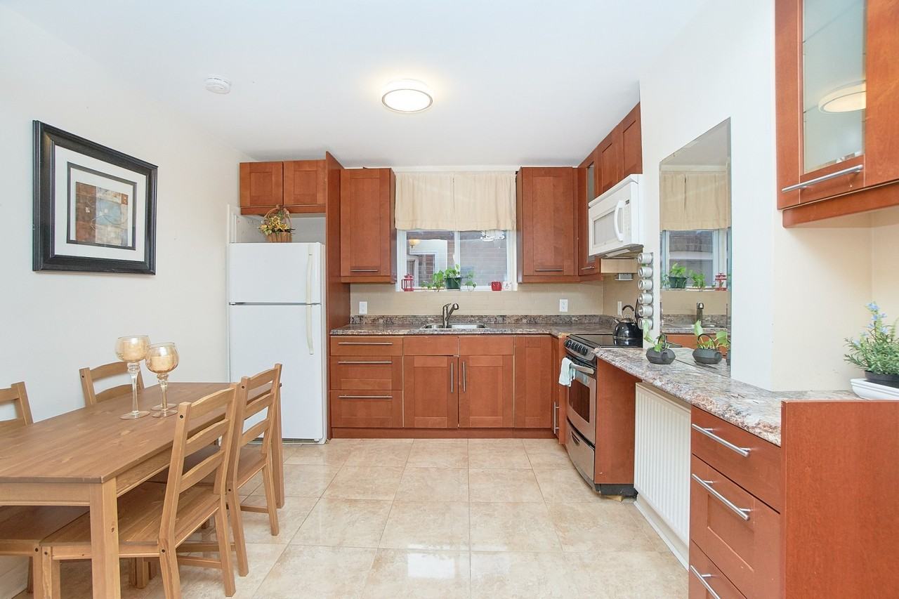 237 Vaughan Road - Photo 6 of 16