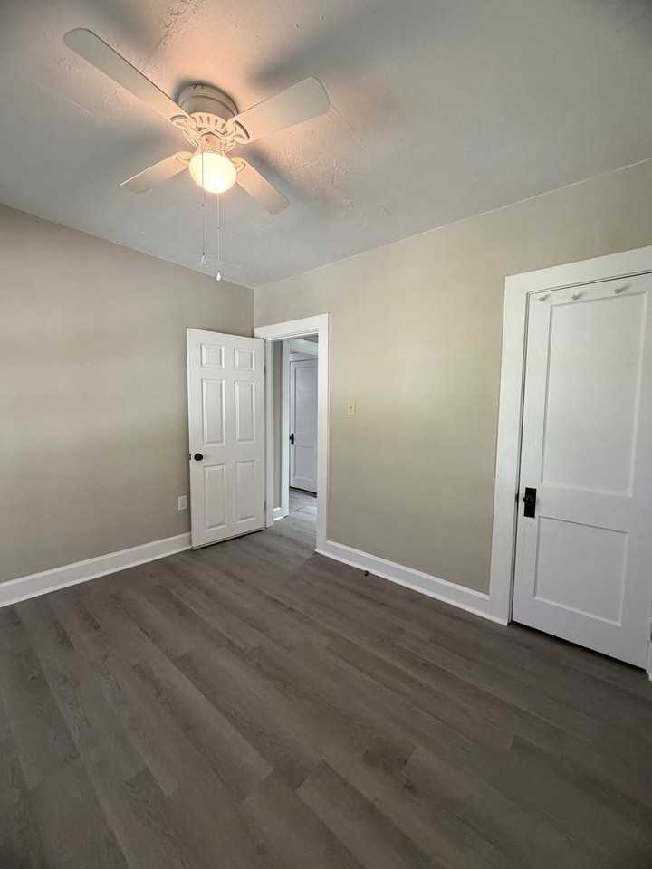 208 Linwood Dr - Photo 6 of 14