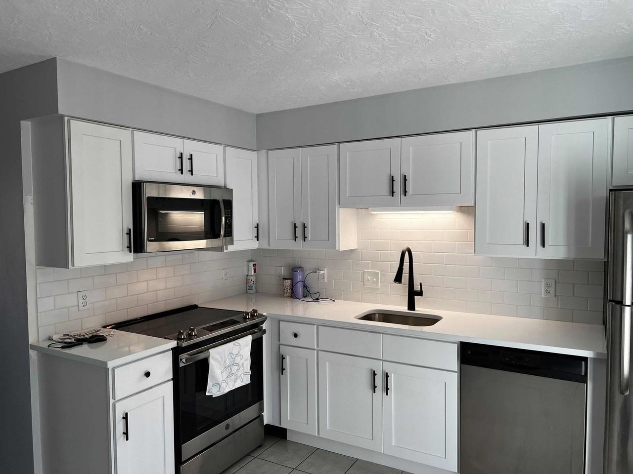 Elm Street Apartments - Photo 2 of 11