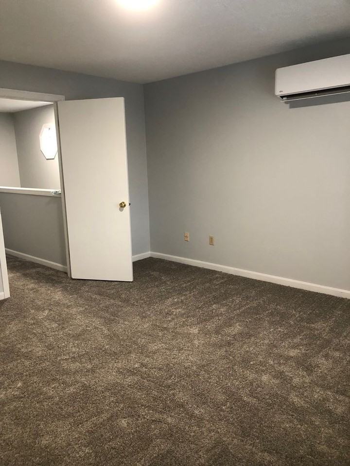 Elm Street Apartments - Photo 7 of 11
