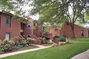 featured image of 220 N President Ave