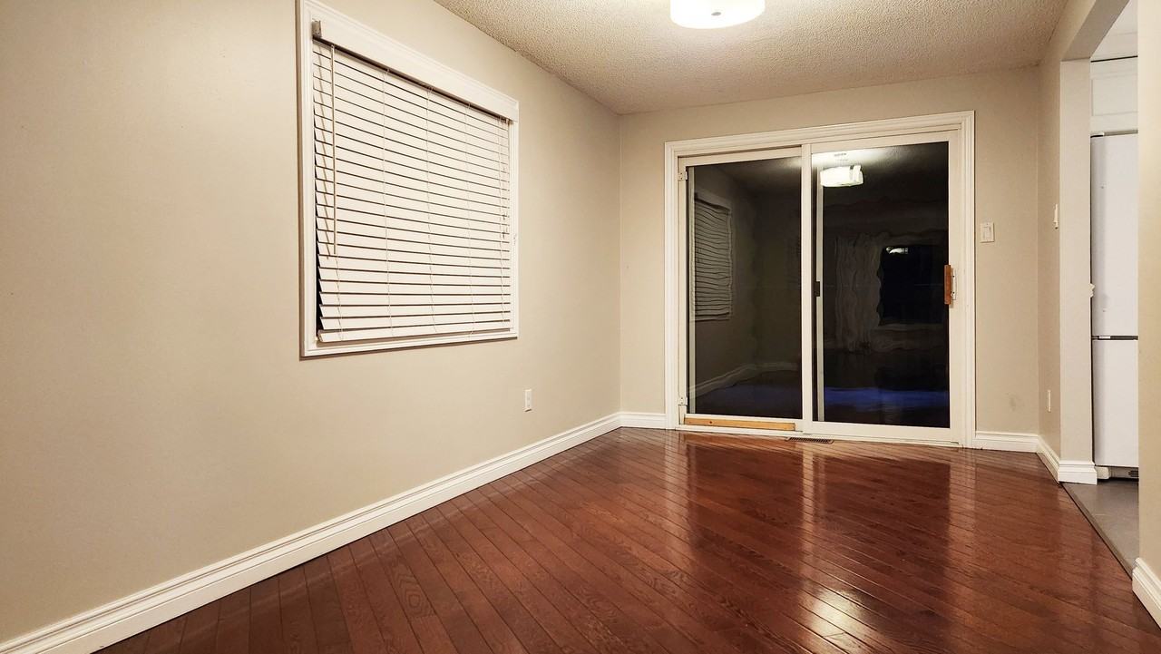 126 Freshmeadow Way - Photo 7 of 28