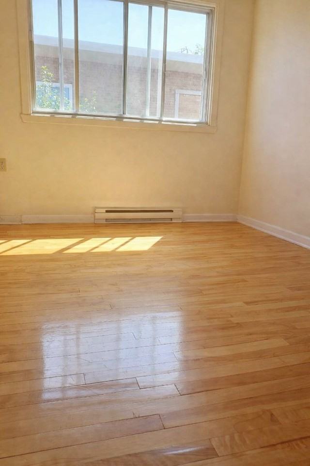 1695 Boul Desmarchais - Photo 3 of 6