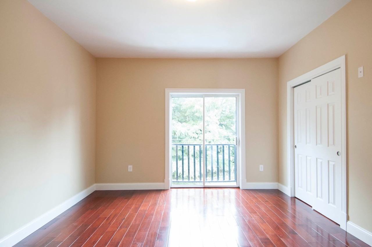 7 Rockledge St - Photo 4 of 8