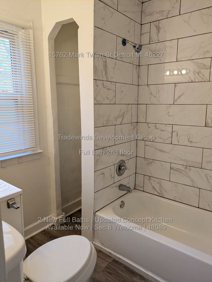 15762 Mark Twain St - Photo 6 of 11