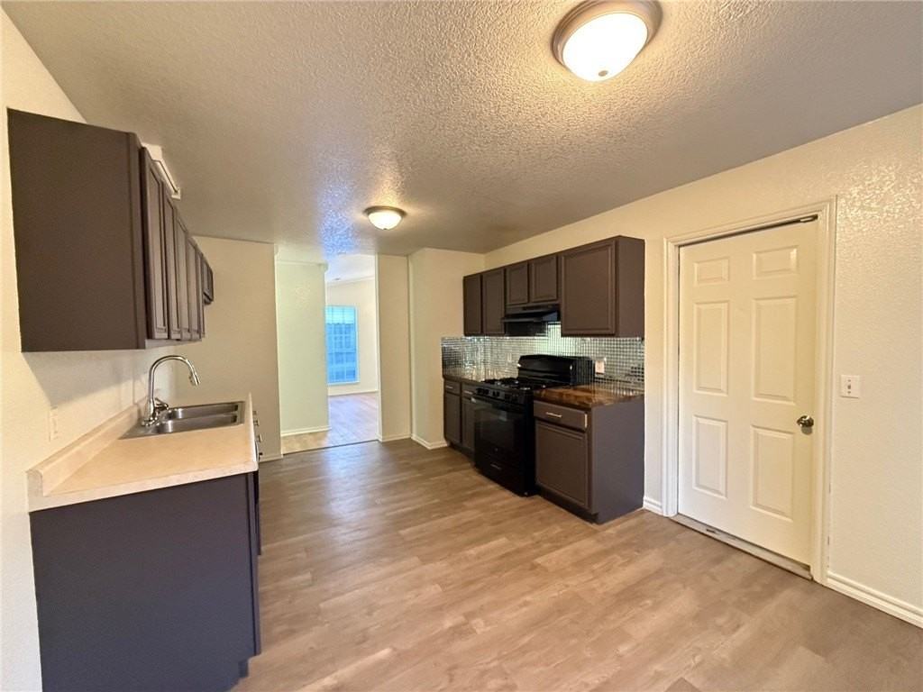 854 Tamarack St - Photo 7 of 18