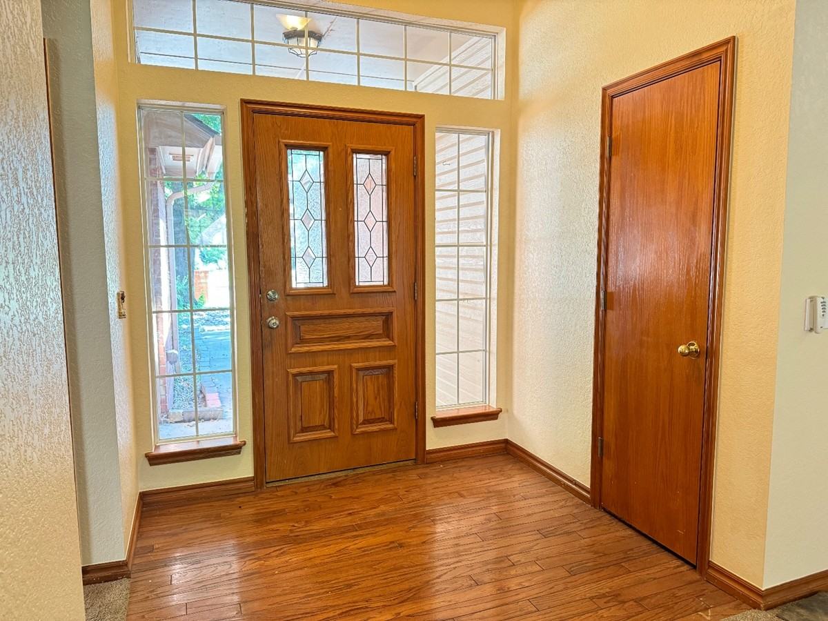 4917 Baker St #1 - Photo 3 of 27