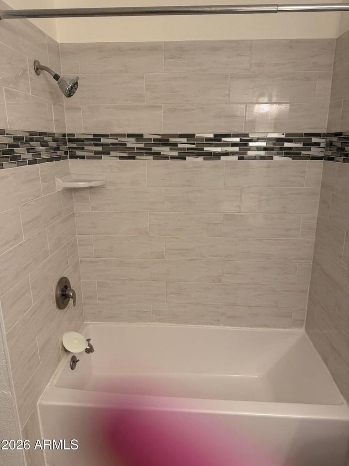 20601 N 33rd Ave - Photo 3 of 14