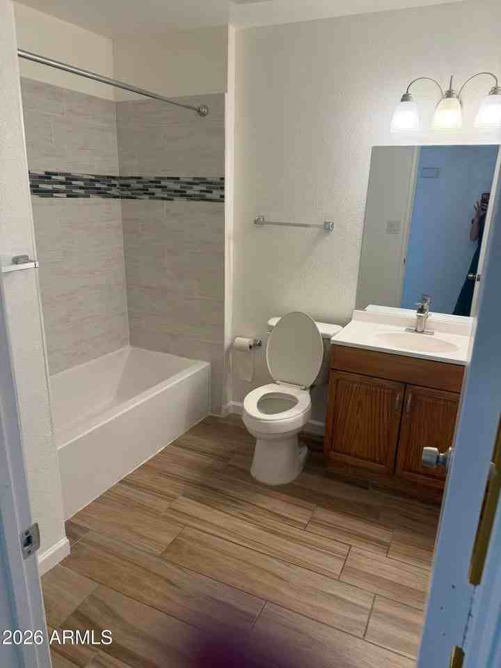 20601 N 33rd Ave - Photo 5 of 14