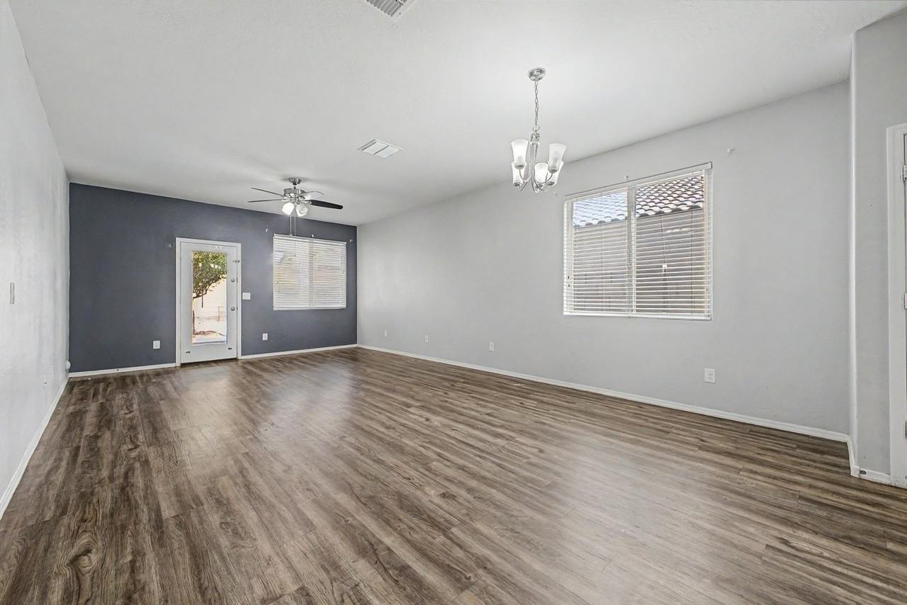 3743 N 297th Ln - Photo 7 of 30