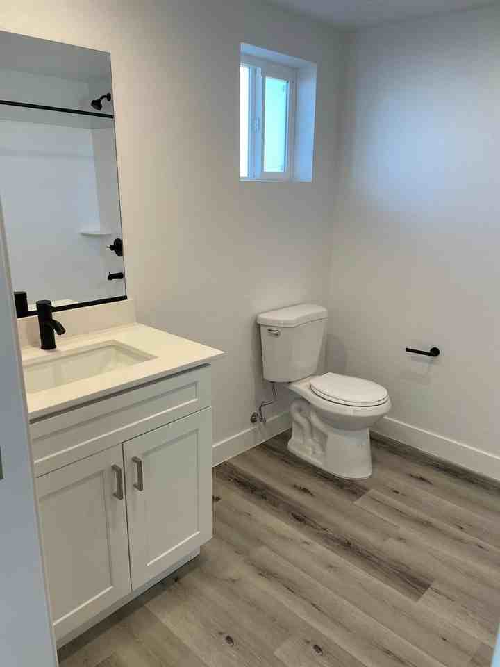 1457 E Taylor St #4 - Photo 6 of 8