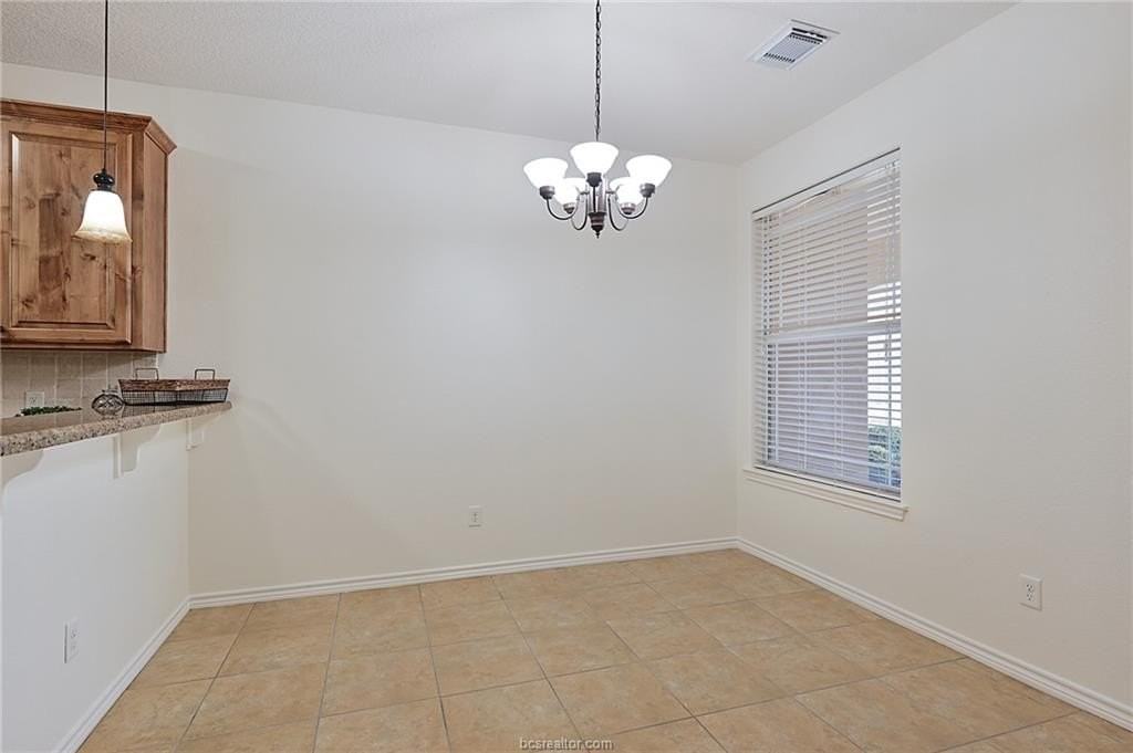 3802 Blackhawk Ln - Photo 4 of 14