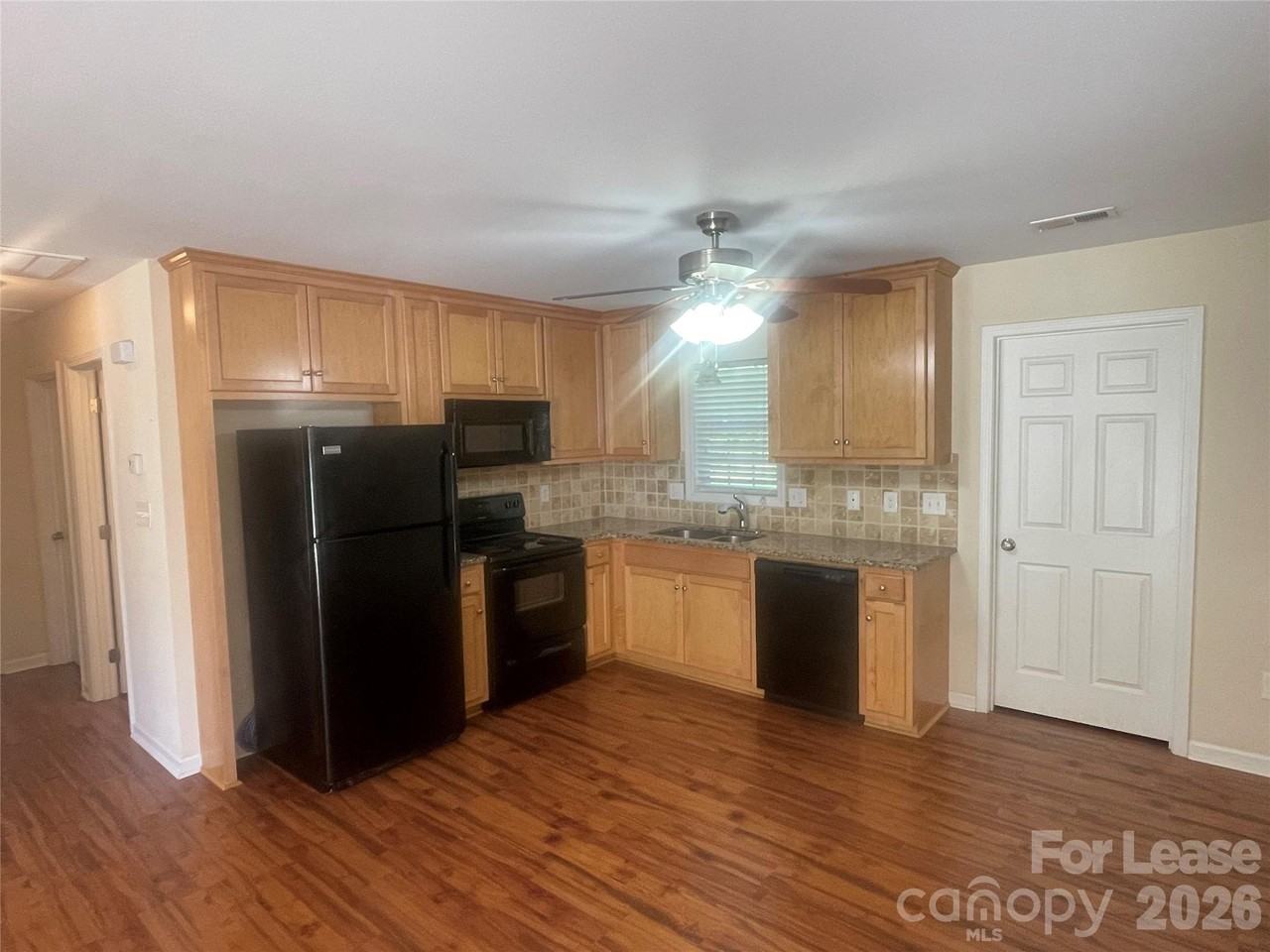 3791 Lee Moore Rd - Photo 4 of 11