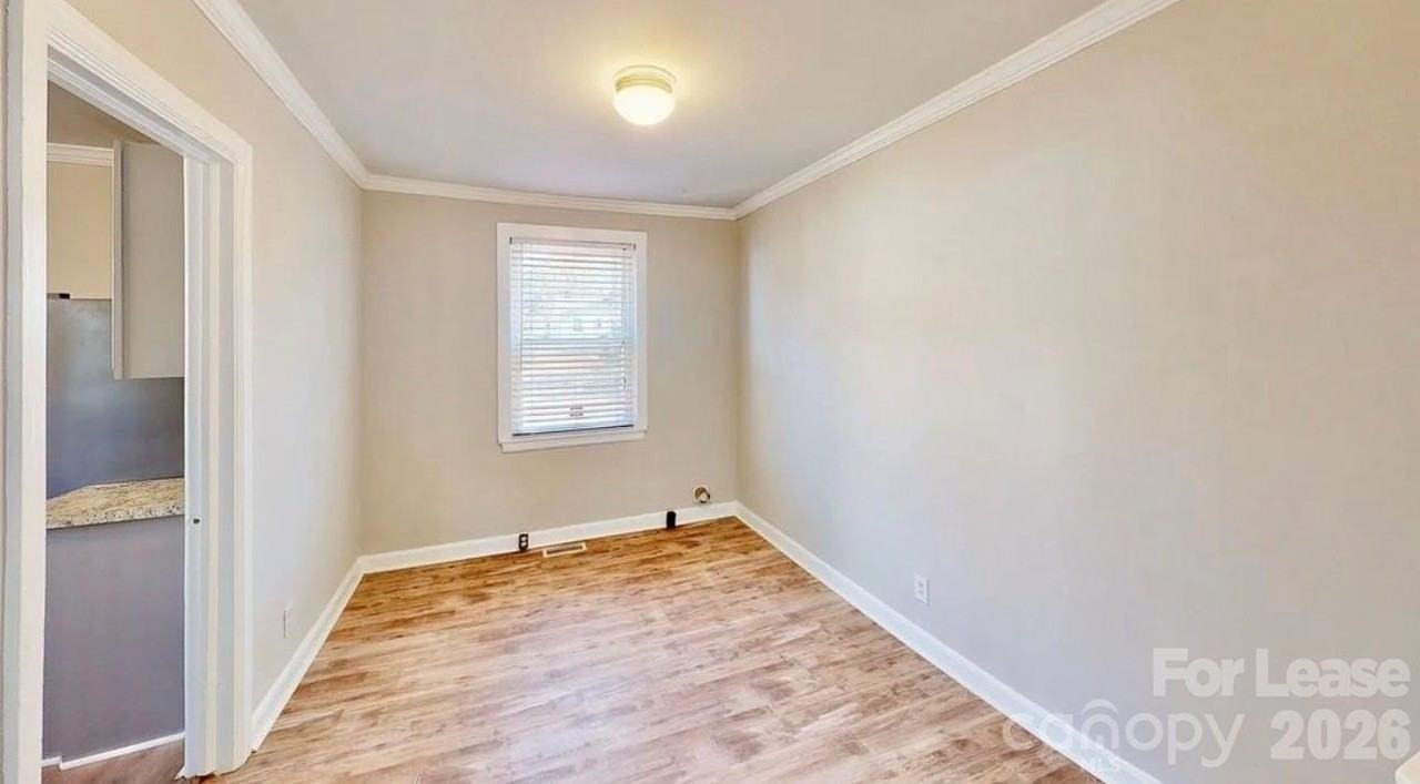 2320 Vanderbilt Rd - Photo 2 of 8