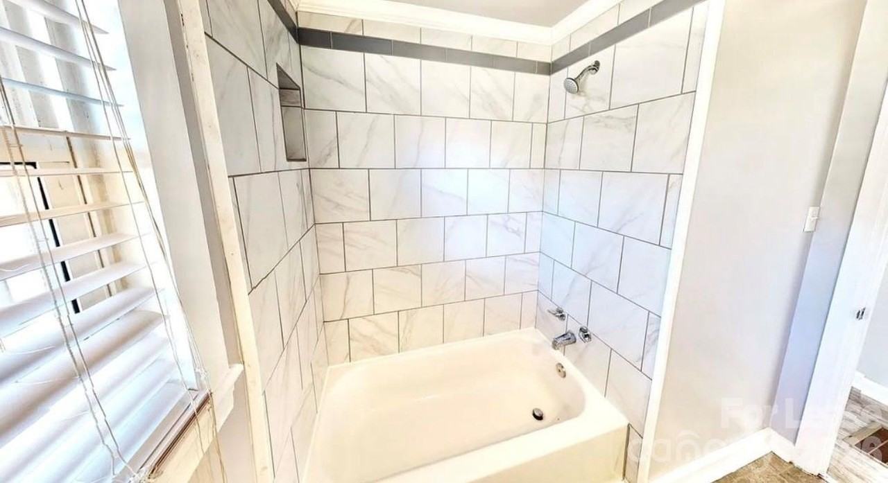 2320 Vanderbilt Rd - Photo 7 of 8