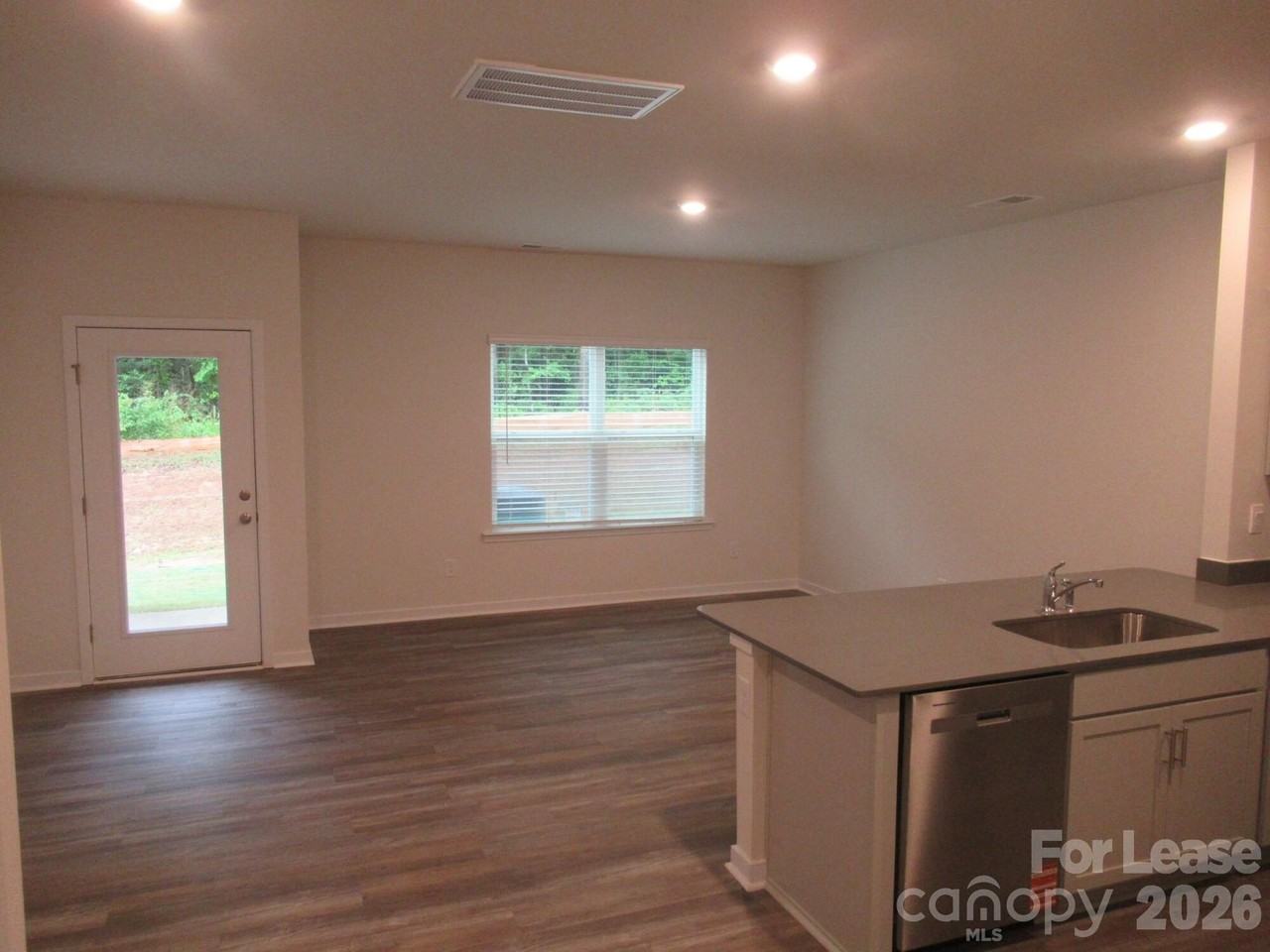 3192 Ora Smith Rd - Photo 4 of 31