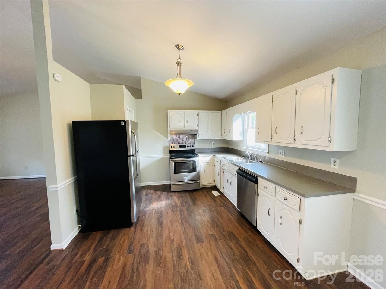 2499 Brookwood Rd - Photo 4 of 12
