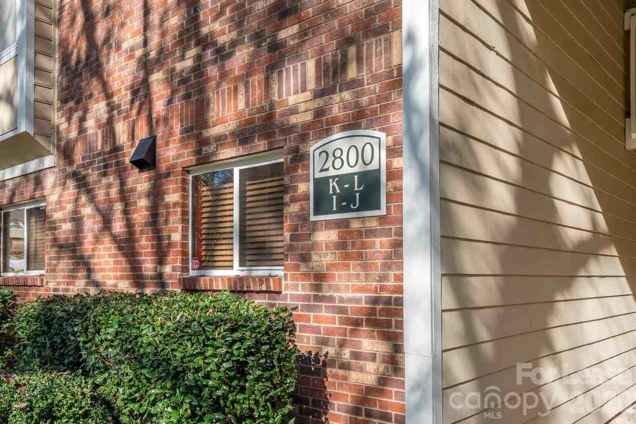 2800 Heathstead Pl #K - Photo 3 of 18