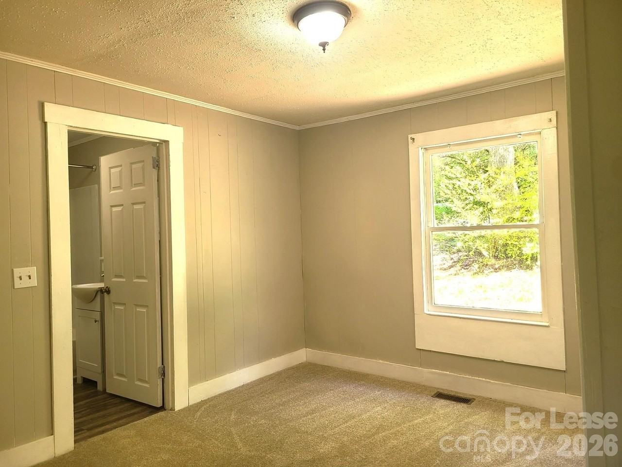1502 Duncan Dr - Photo 7 of 9