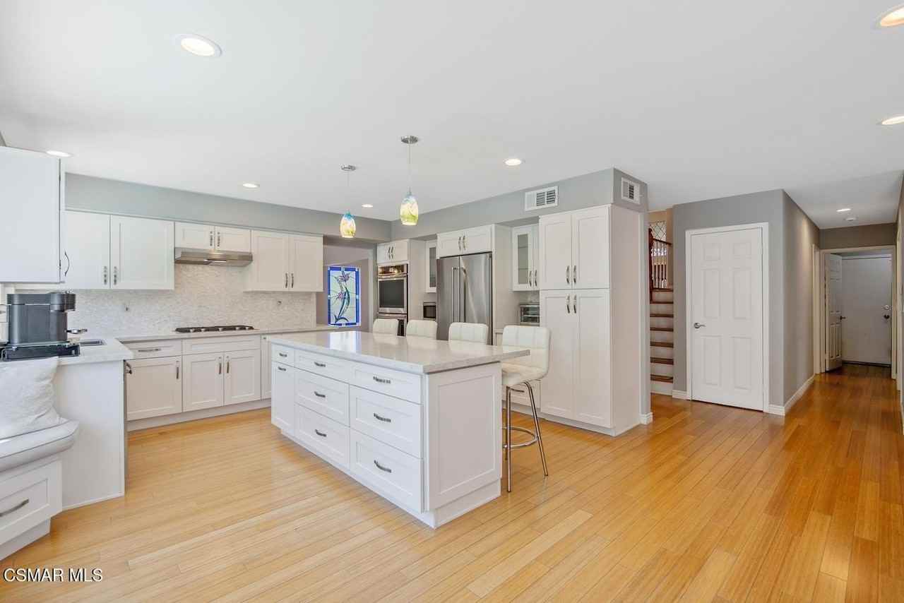 5436 Alfonso Dr - Photo 5 of 48