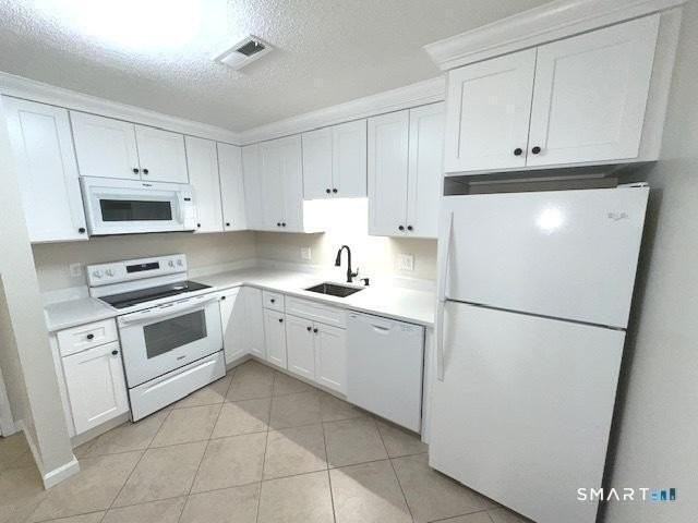 310 Booth St #C - Photo 3 of 18