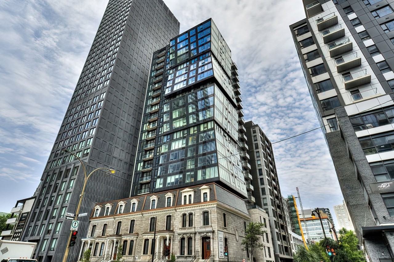 1160 Rue Mackay