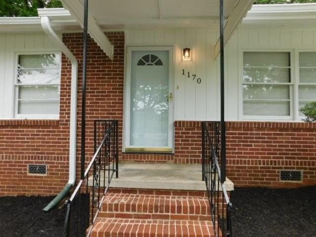 1170 Baker Ln - Photo 2 of 23