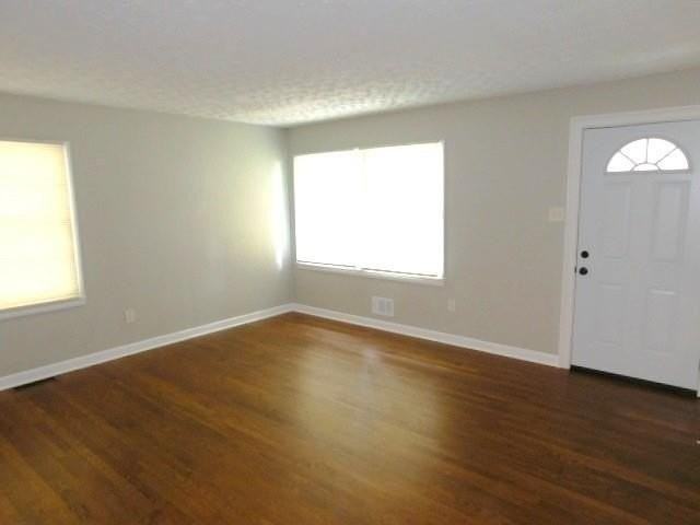 1170 Baker Ln - Photo 4 of 23