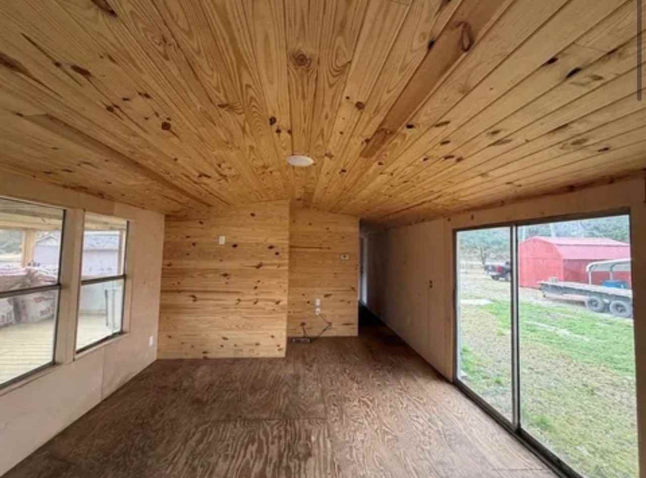 210 Chickadee Cir - Photo 2 of 8