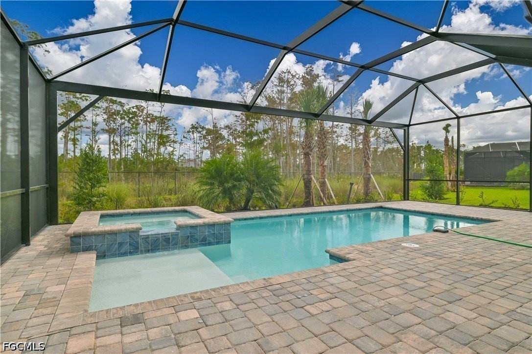 13699 Blue Bay Cir - Photo 2 of 28