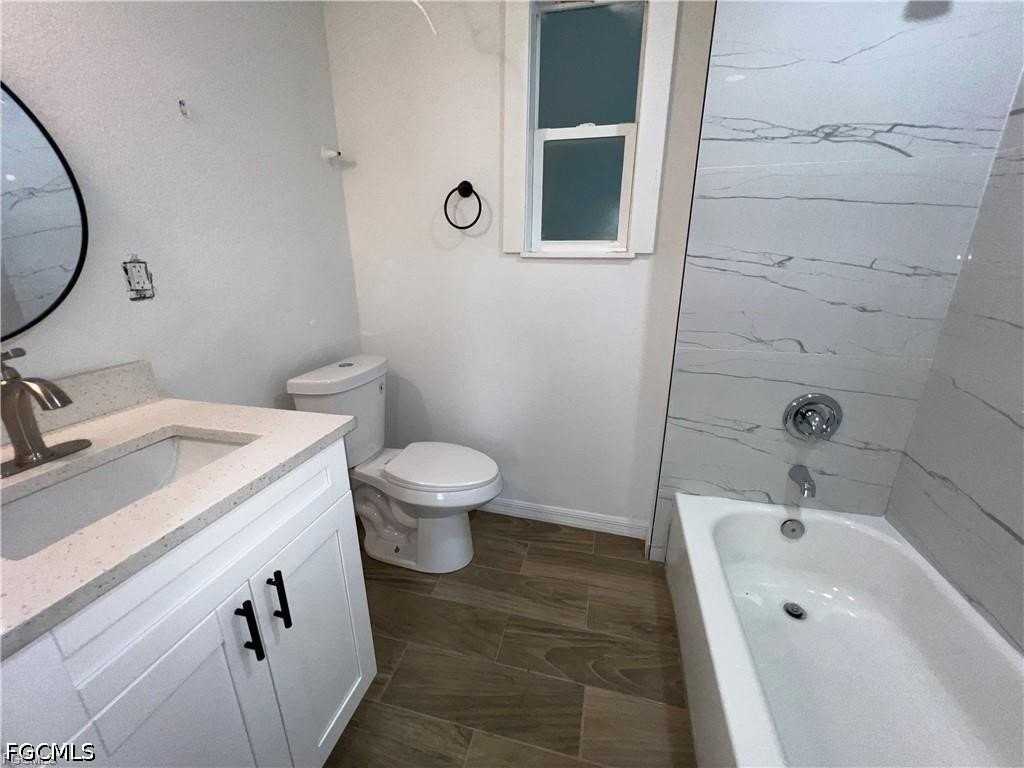 1270 Allen St #B - Photo 6 of 13