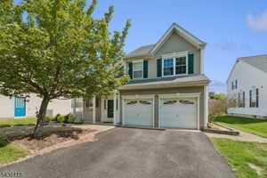 featured image of 11 Cottage Pl