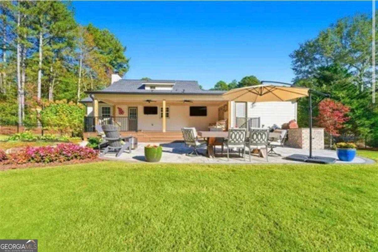 5006 Suwanee Dam Rd - Photo 5 of 9