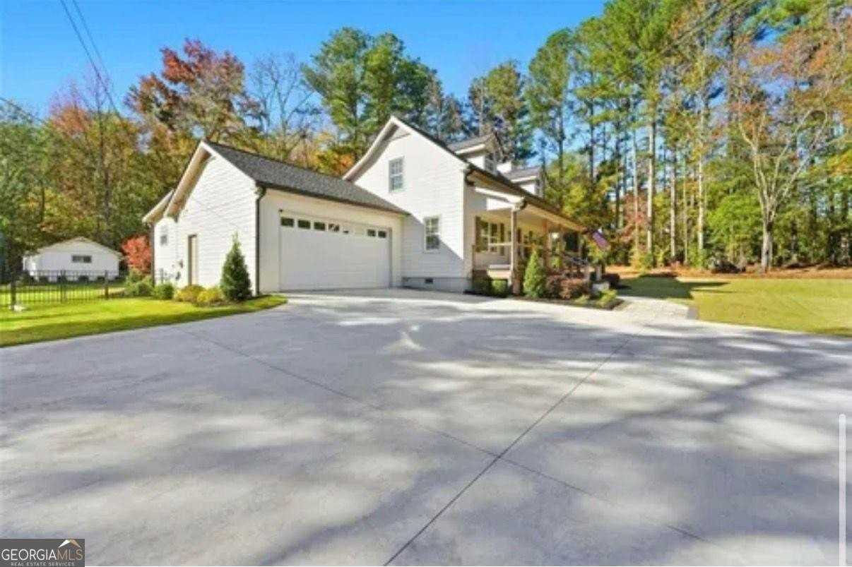 5006 Suwanee Dam Rd - Photo 7 of 9