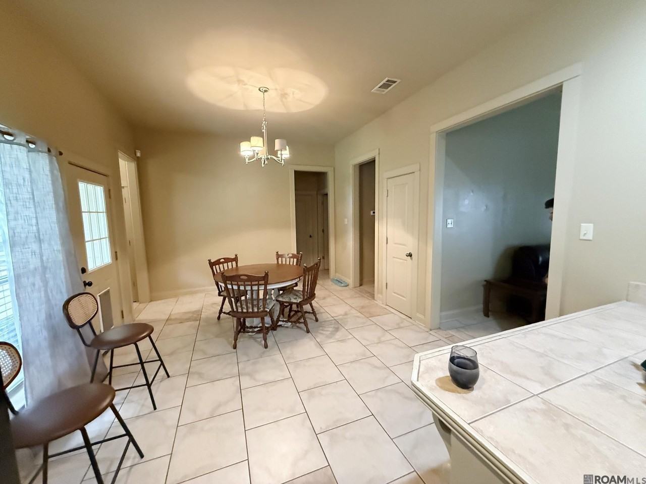 9441 Boone Dr - Photo 3 of 8