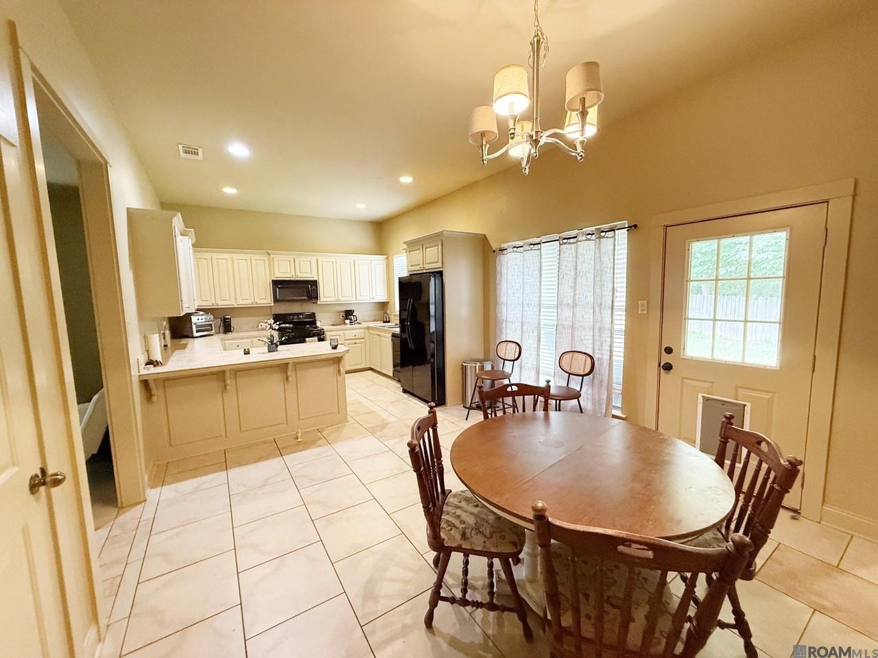9441 Boone Dr - Photo 4 of 8