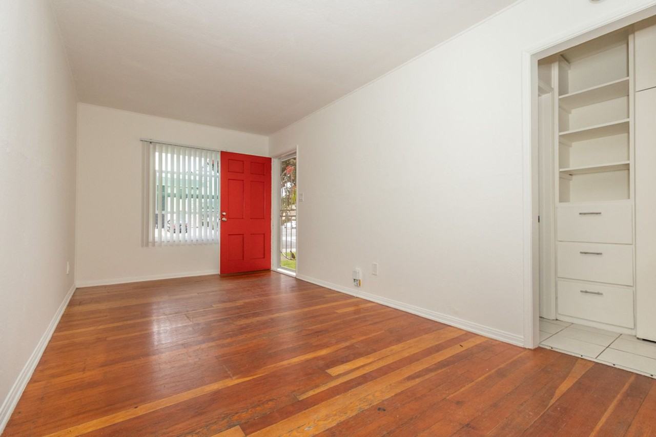 1475 Hornblend St - Photo 3 of 16