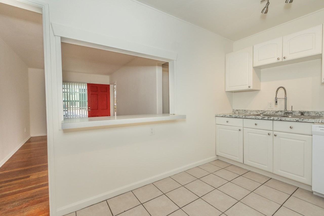 1475 Hornblend St - Photo 4 of 16