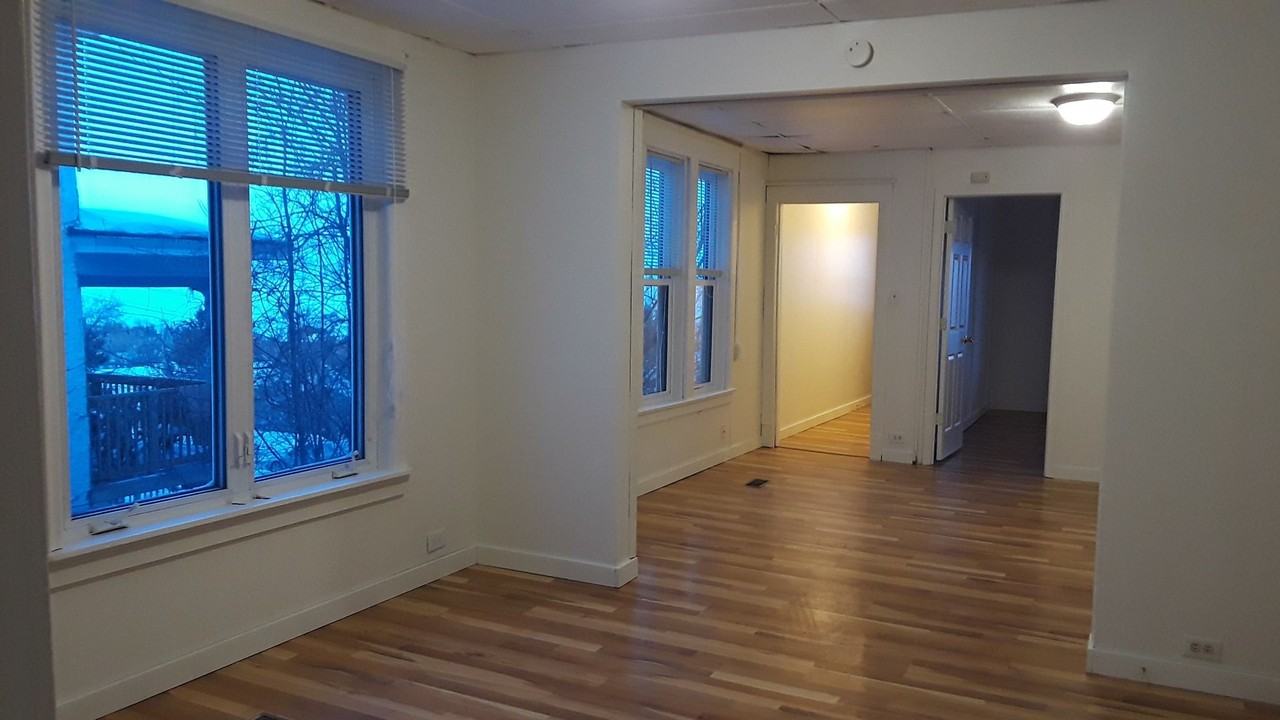 217 E 7th St - Photo 2 of 16
