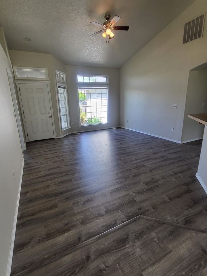 5201 Asbury Way - Photo 3 of 6