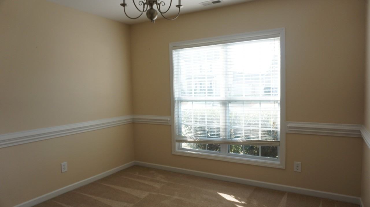 197 Bennington Dr - Photo 4 of 48