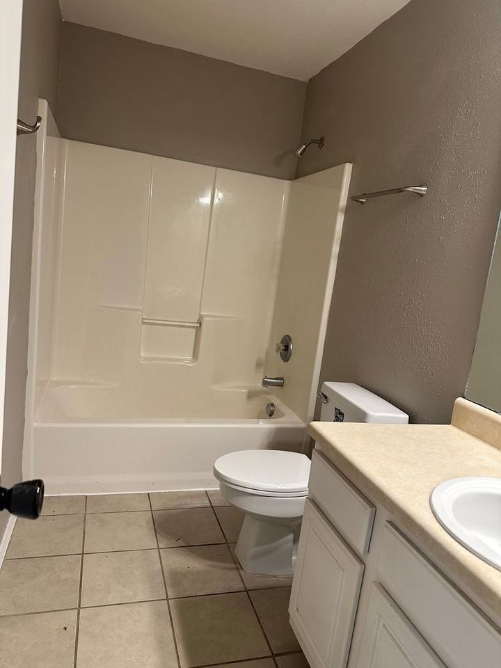 4766 S Alex Ct - Photo 5 of 14