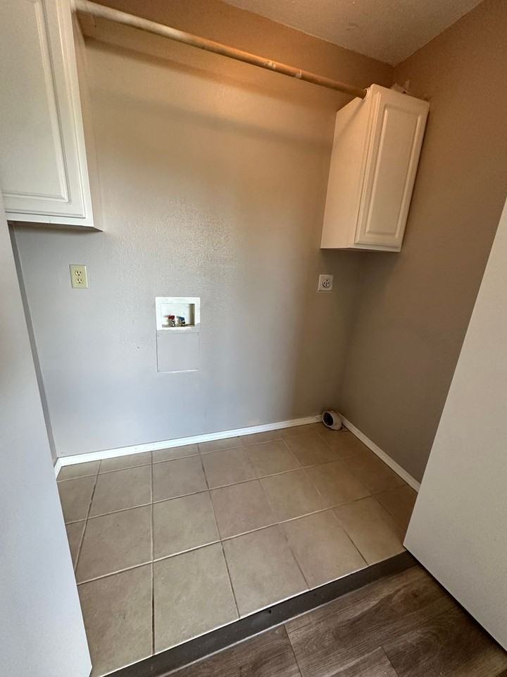 4766 S Alex Ct - Photo 7 of 14