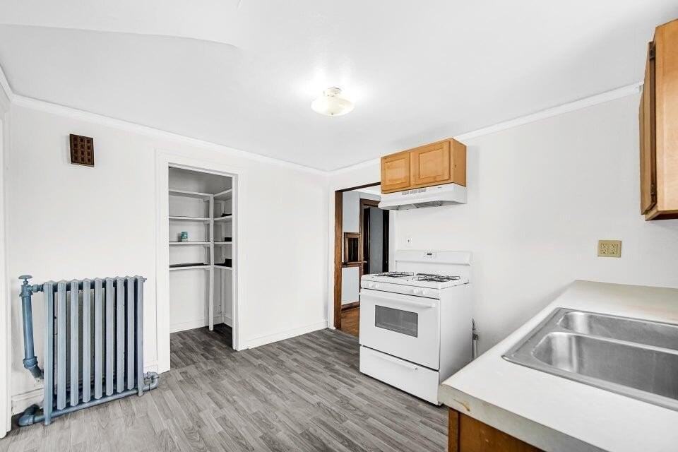 650 119th St #2 - Photo 5 of 17